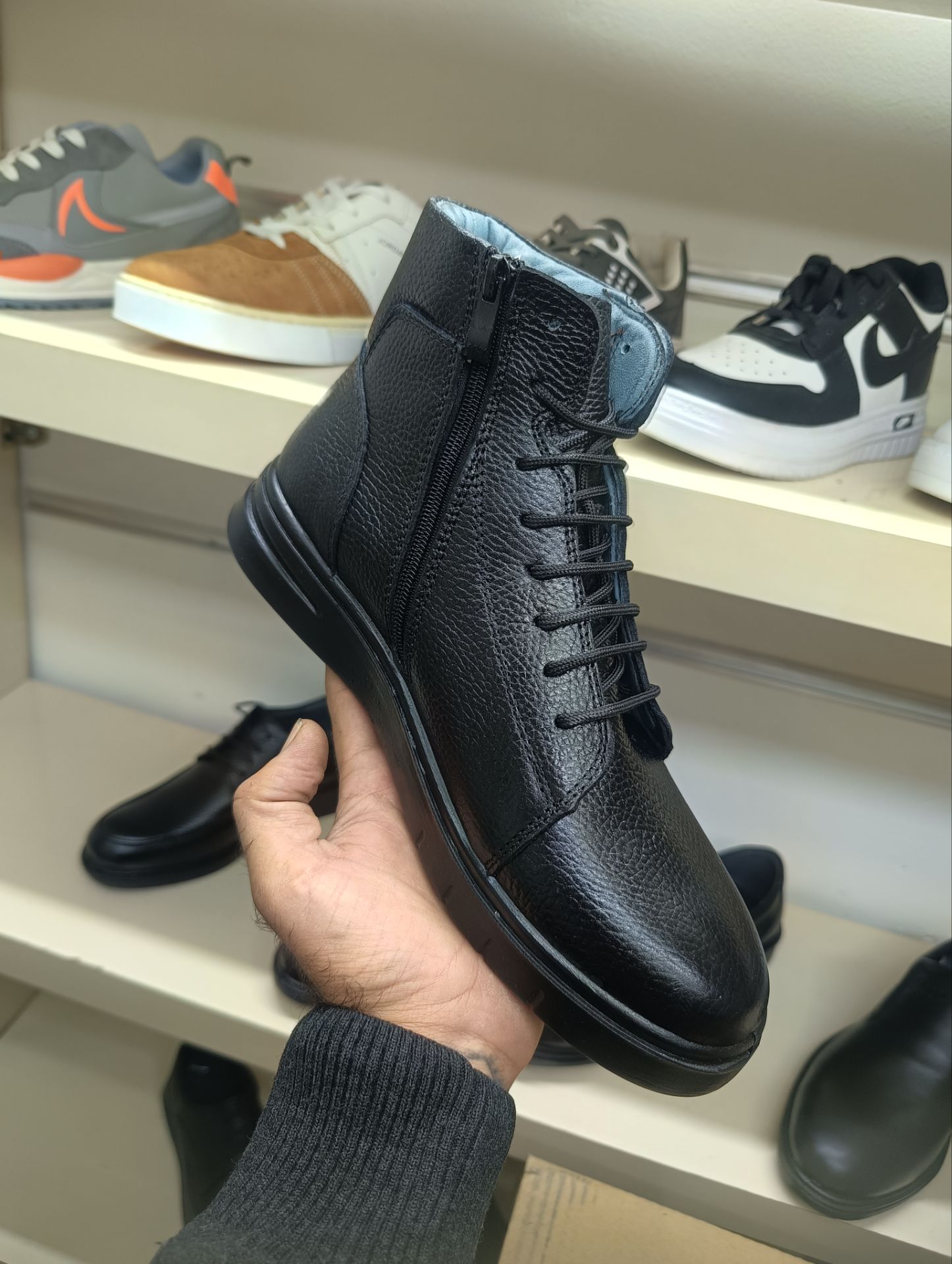 نیم بوت تمام چرم گاوی درجه یک